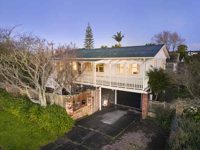 2A Waller Avenue, Bucklands Beach