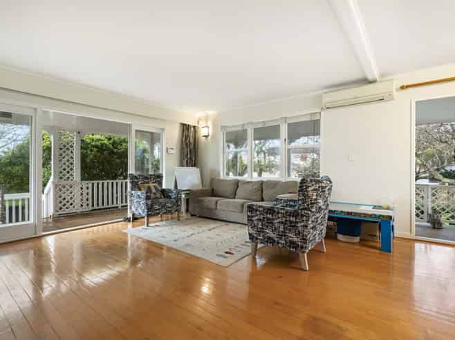 2A Waller Avenue, Bucklands Beach