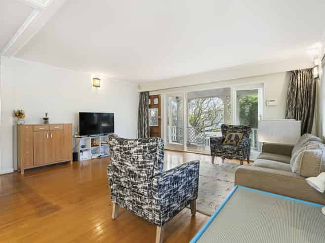 2A Waller Avenue, Bucklands Beach