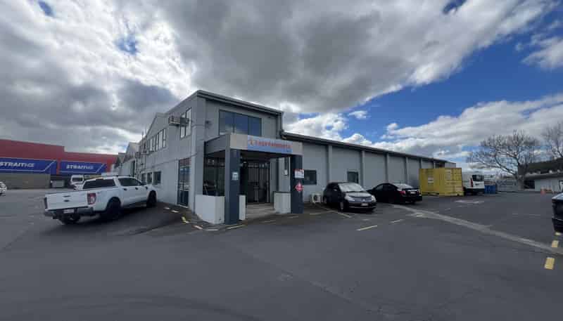 9 and 10/298 Neilson Street, Onehunga