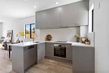 1/77 Glenmore Road, Sunnyhills