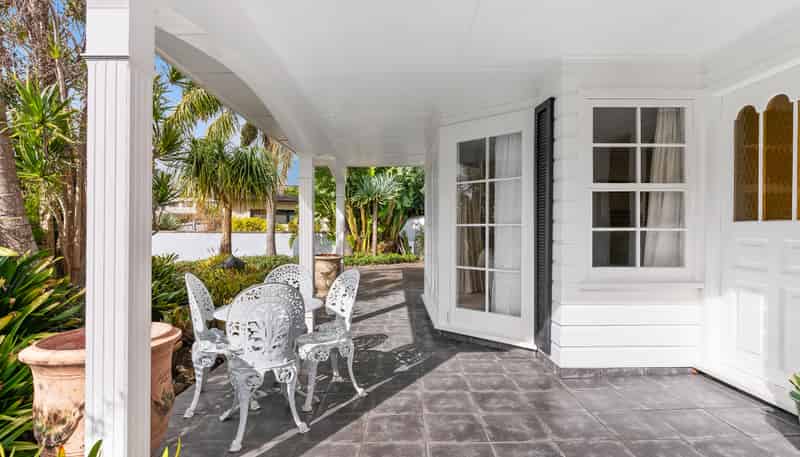 6 Adonis Place, Half Moon Bay