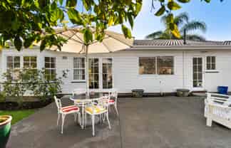 6 Adonis Place, Half Moon Bay