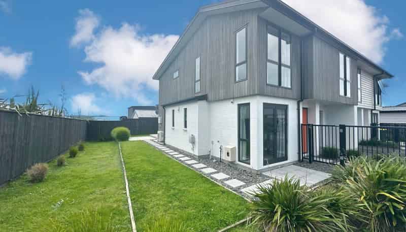 6 Henry Lloyd Place, Millwater