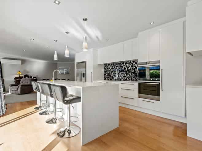18 Woodhurst Drive, Casebrook