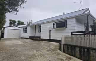36 Poplar Grove, Whalers Gate