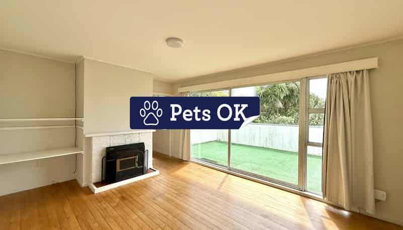 26 Tiroroa Avenue, Te Atatu South