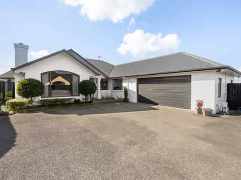 16 Strathconnan Court, Rototuna