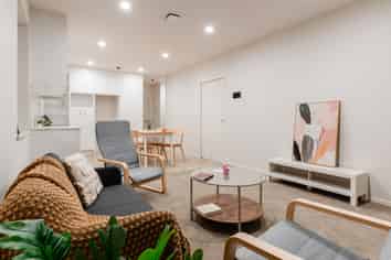 1/33 Liverpool Street, Hamilton Central