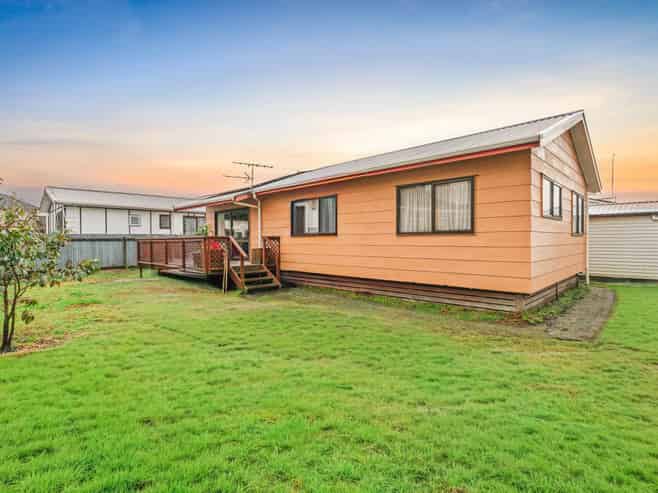 2/78 Coronation Road, Papatoetoe