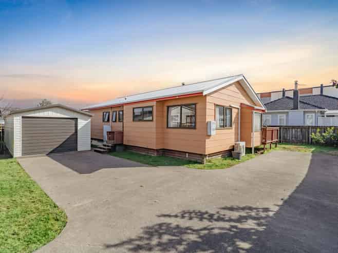 2/78 Coronation Road, Papatoetoe