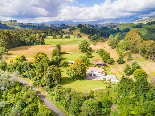 2136-2138 Pohangina Valley Road, Pohangina