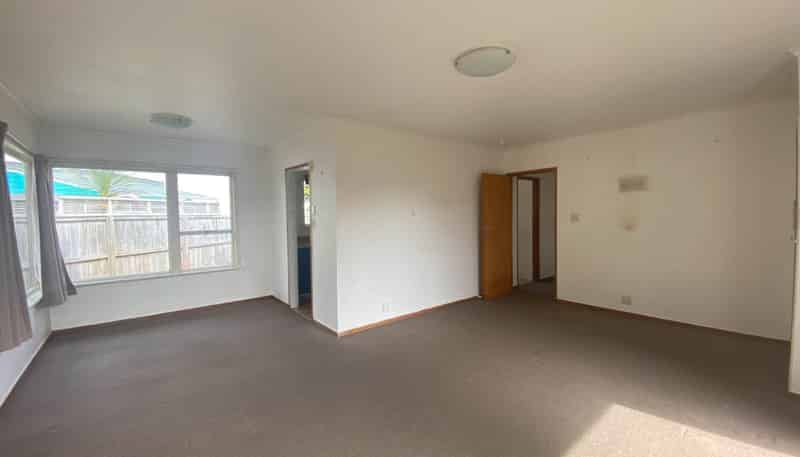 25 Commodore Drive, Lynfield