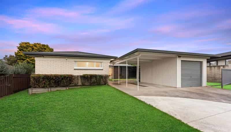 6 Lakeside Drive, Pahurehure