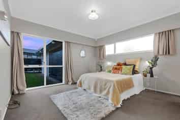 6 Lakeside Drive, Pahurehure