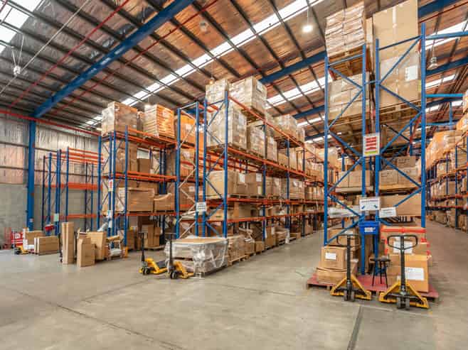 Port Proximity Distribution - Huge Yard Area