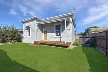 370 Botanical Road, West End