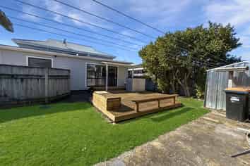 370 Botanical Road, West End