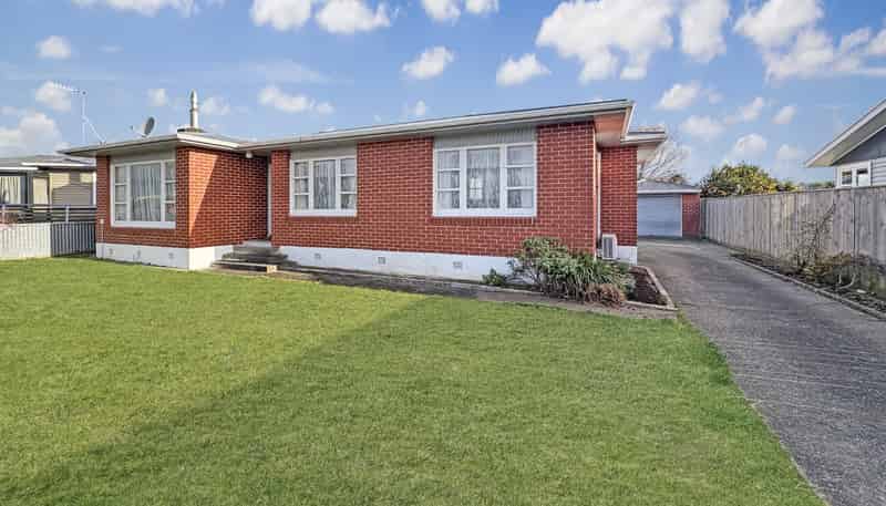 144 Liverpool street , Levin