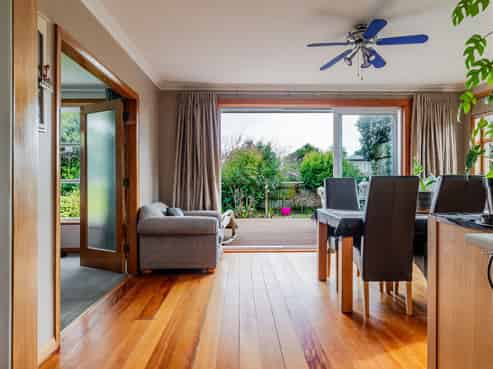 27 Sheffield Street, Awapuni