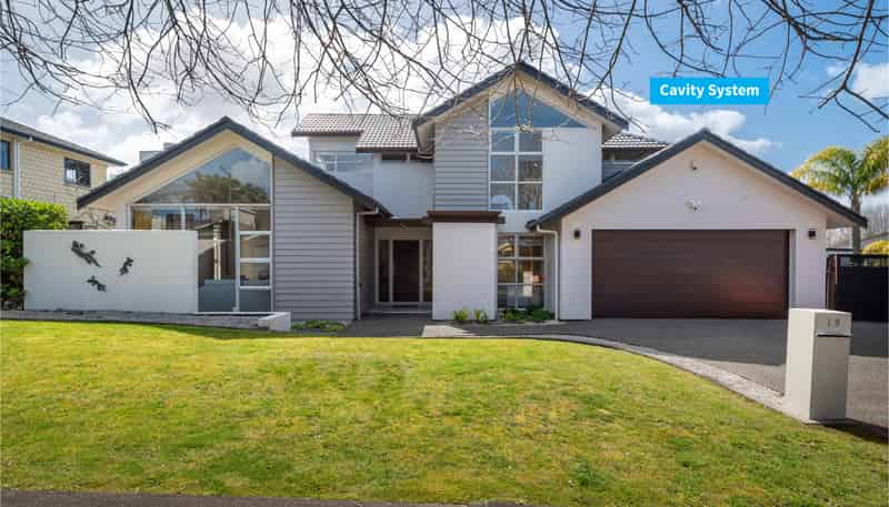 19 English Oak Drive, Schnapper Rock