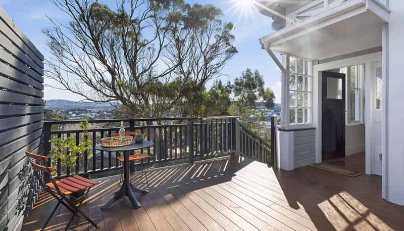 11 Nevay Road, Miramar