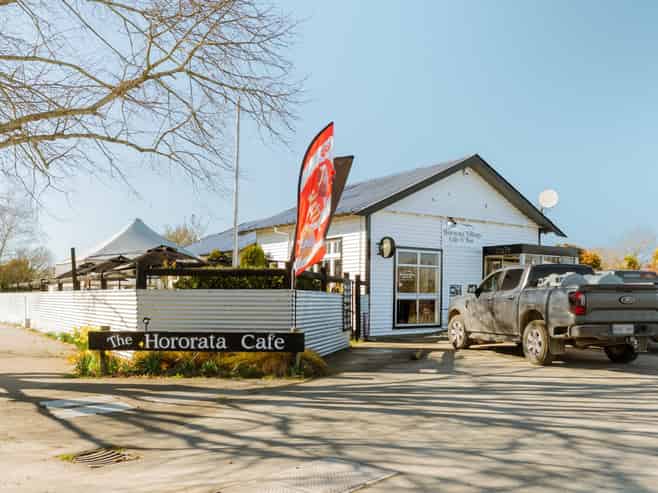 Thriving café for sale – Heart of Hororata