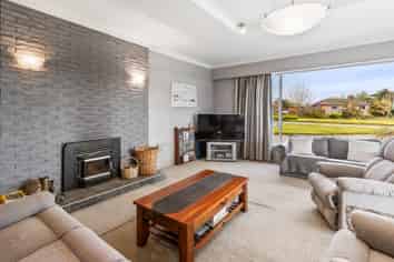 91 Fairview Road, Fairview