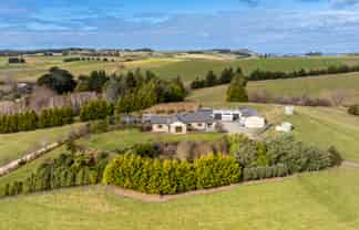 215 Flag Swamp Road, WAIKOUAITI