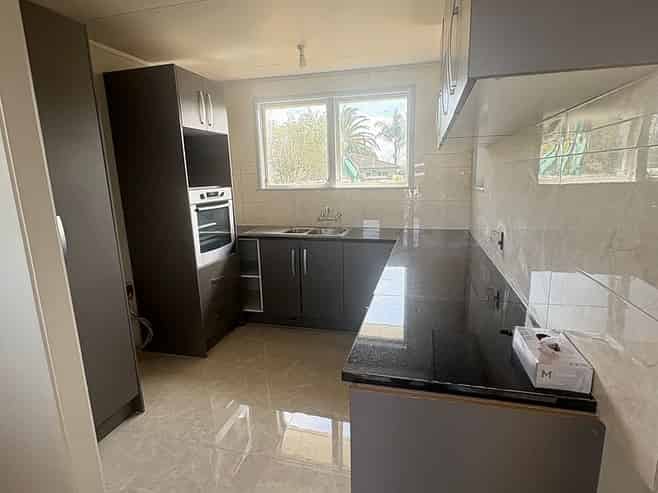 65 Alexander Crescent, Otara