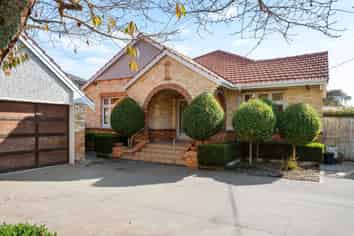 15 Fairfield Road, Fairfield