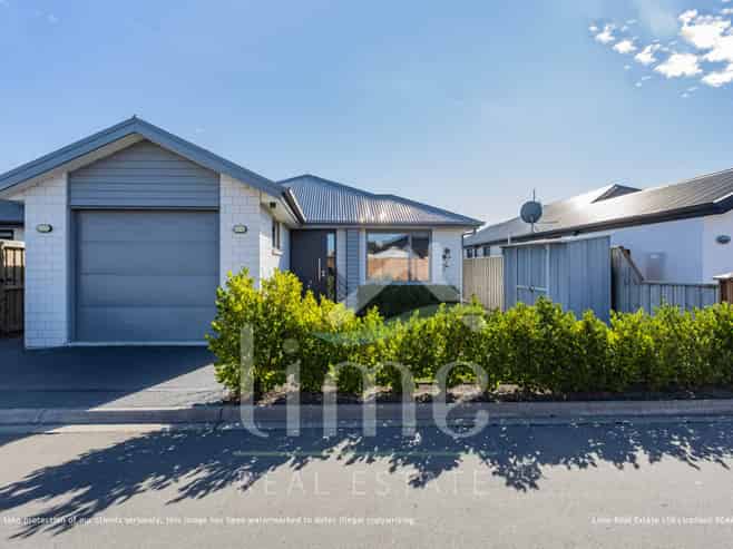 26 Whakatipu Street, Pegasus