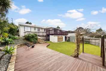 105 Triangle Road, Massey