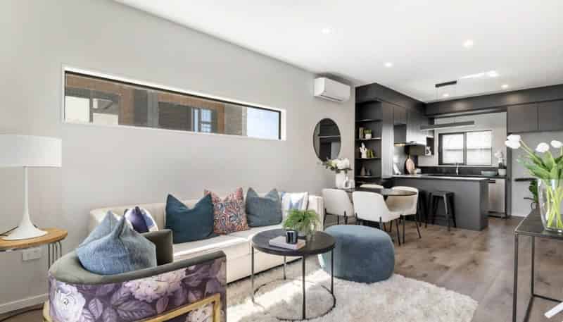 10/1B Egremont Street, Belmont