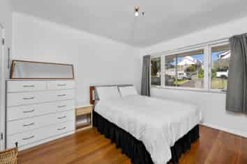 6 Batkin Road, New Windsor