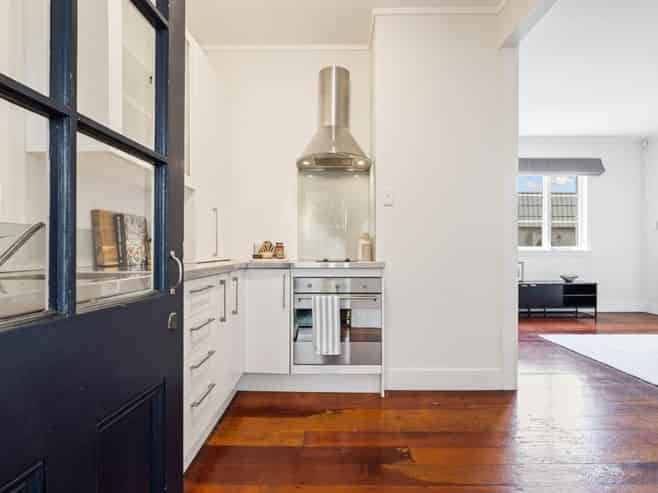 2/6 Sarawia Street, Newmarket