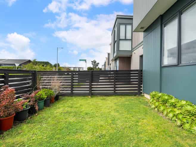 18 Te Aparangi Road, Papakura