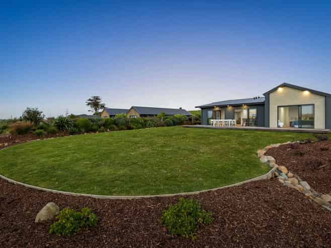 9 Johnson Place, Stillwater