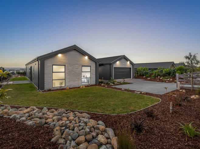 9 Johnson Place, Stillwater