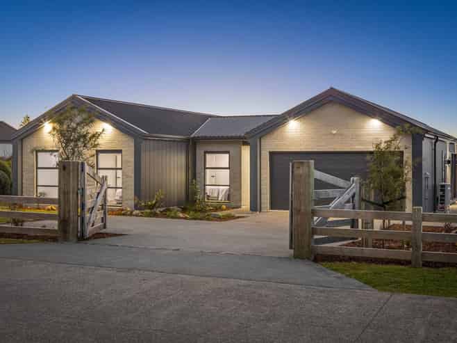 9 Johnson Place, Stillwater
