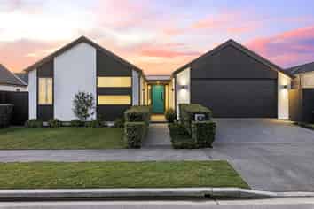 15 Luxembourg Crescent, Halswell