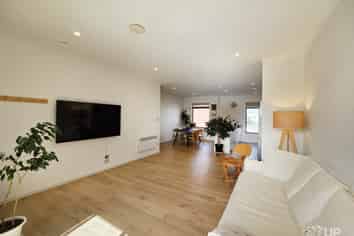 83c Hobsonville Point Road, Hobsonville