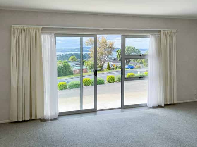 76A Marellen Drive, Red Beach