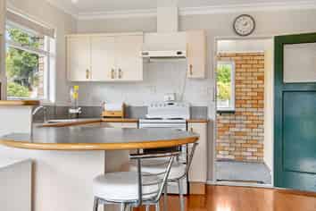80 Sutherland Road, Brookfield