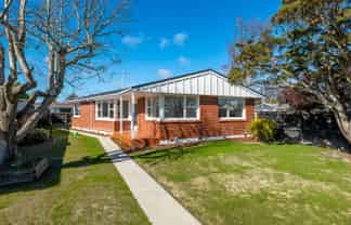 2 Freebairn Street, Redwood