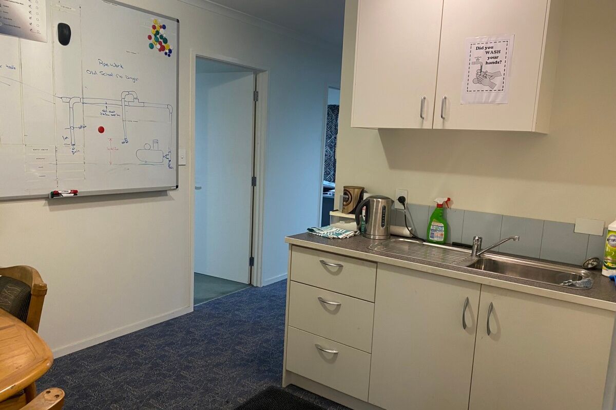 Tidy self contained workshop - Bild 6