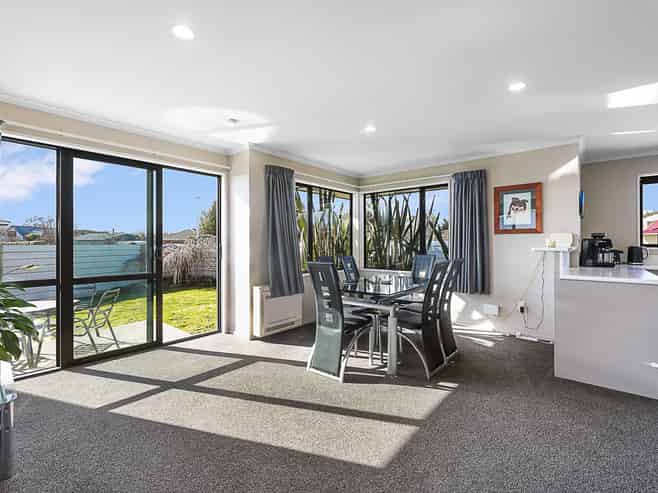 28 Anglesea Street, Renwick