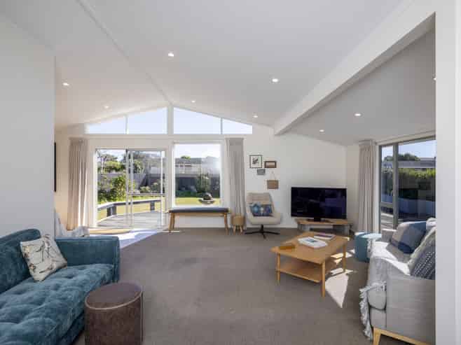 11 Hadfield Place, Paraparaumu Beach