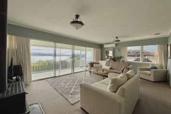 6 Johnson Street, Onerahi