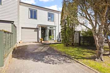 47/1 Ambrico Place, New Lynn